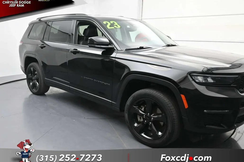 2023 Jeep Grand Cherokee Limited photo 1