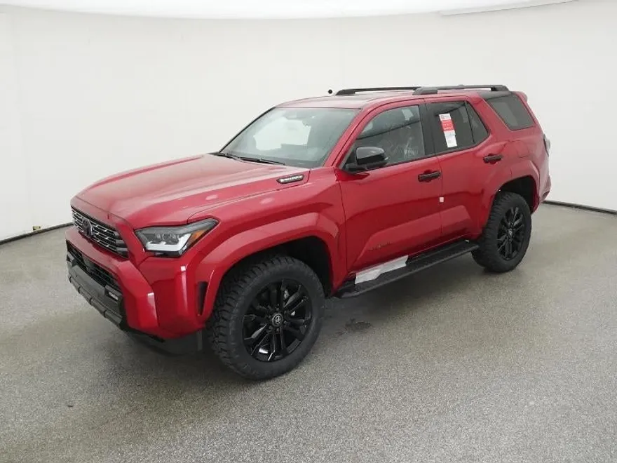 2025 Toyota 4Runner photo 1