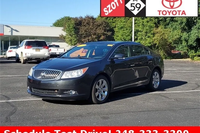 2013 Buick LaCrosse Leather photo 1