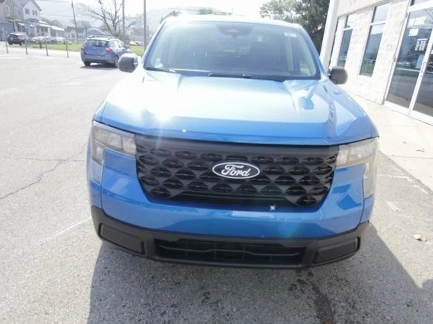 2025 Ford Maverick XL photo 1
