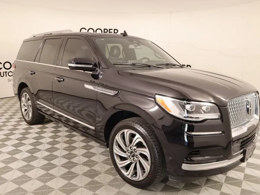 2023 Lincoln Navigator Reserve photo 1