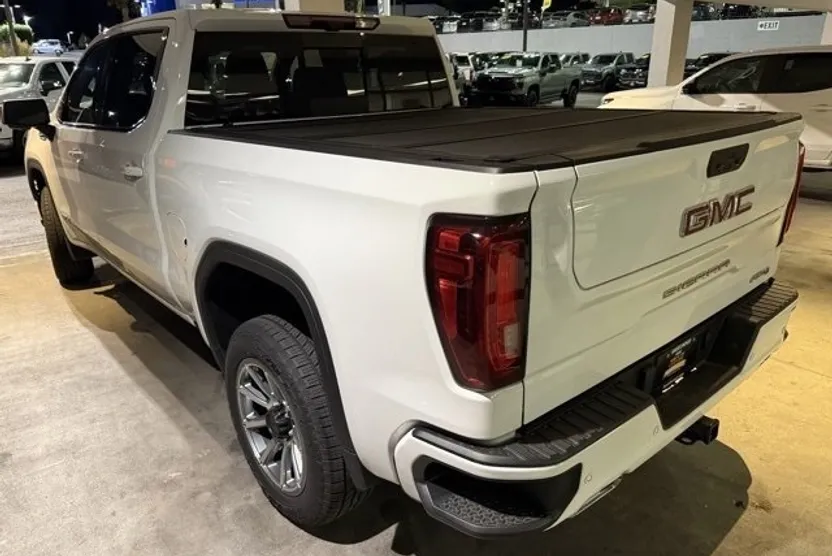 2024 Gmc Sierra 1500 AT4 photo 1