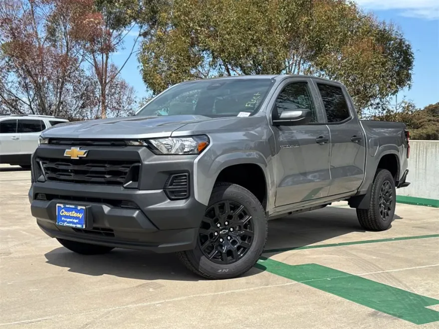 2026 Chevrolet Colorado Work Truck photo 1