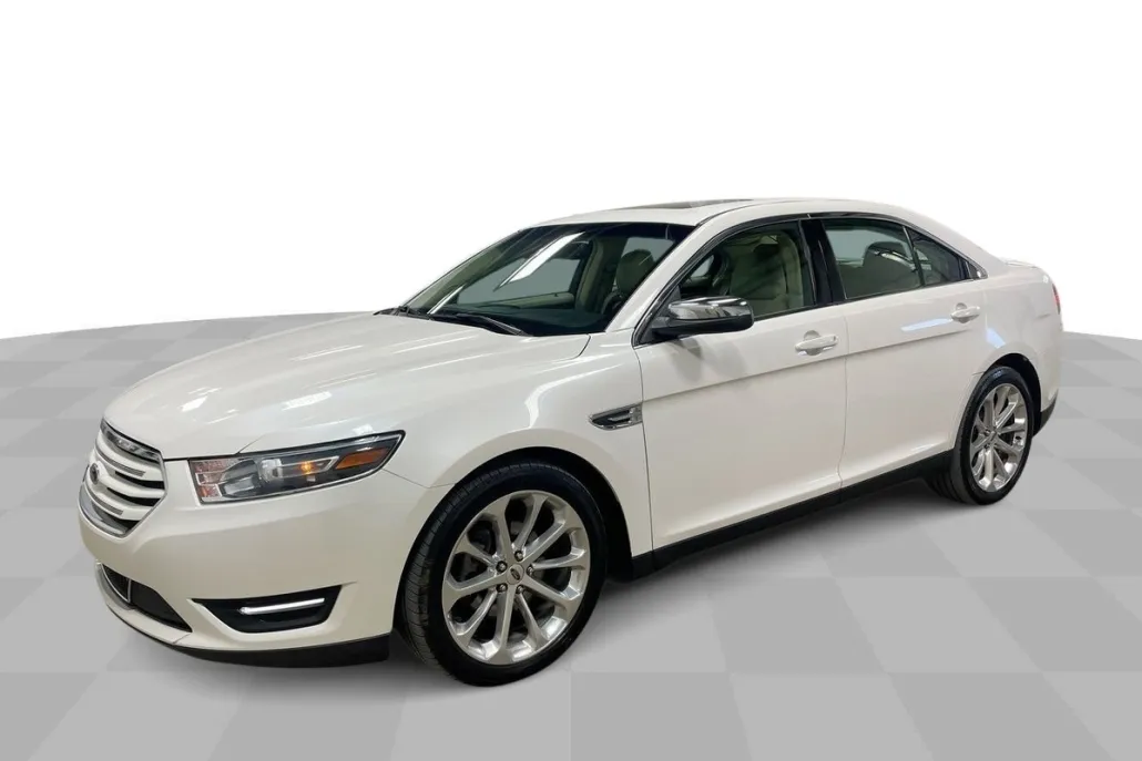 2017 Ford Taurus Limited photo 1