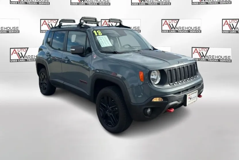 2018 Jeep Renegade Trailhawk photo 1