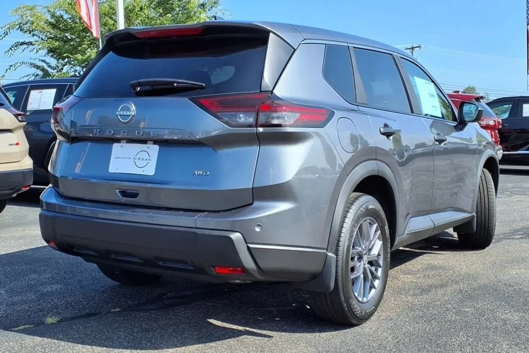 2026 Nissan Rogue S photo 1