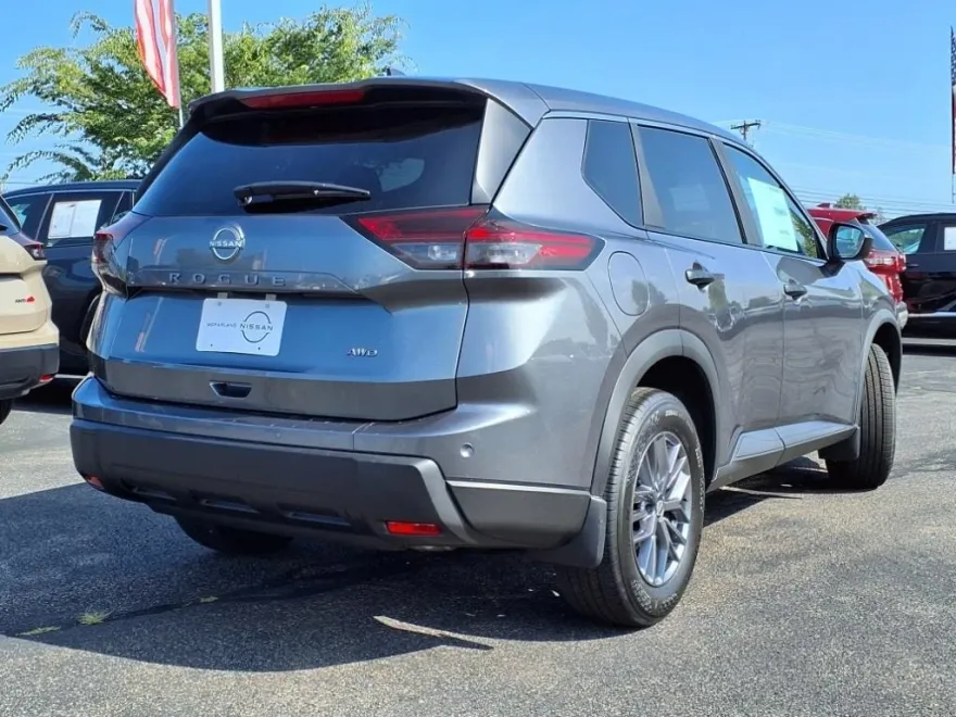 2026 Nissan Rogue S photo 1