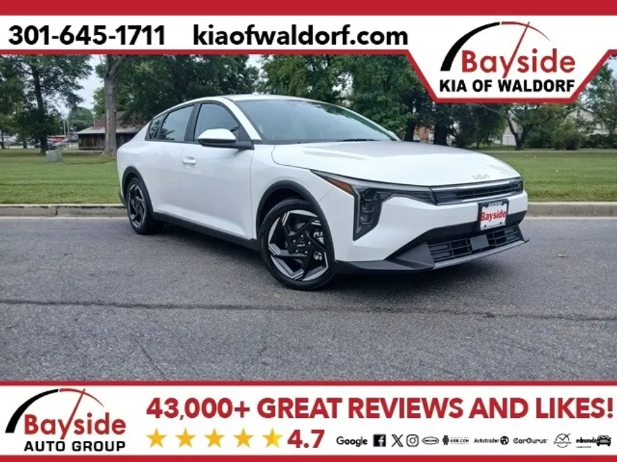 2025 Kia K4 EX photo 1