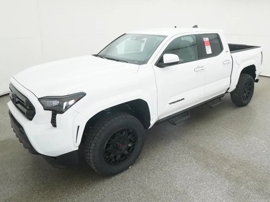 2025 Toyota Tacoma SR5 Double Cab photo 1