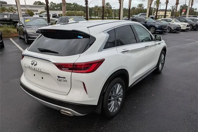 2025 Infiniti QX50 PURE photo 1