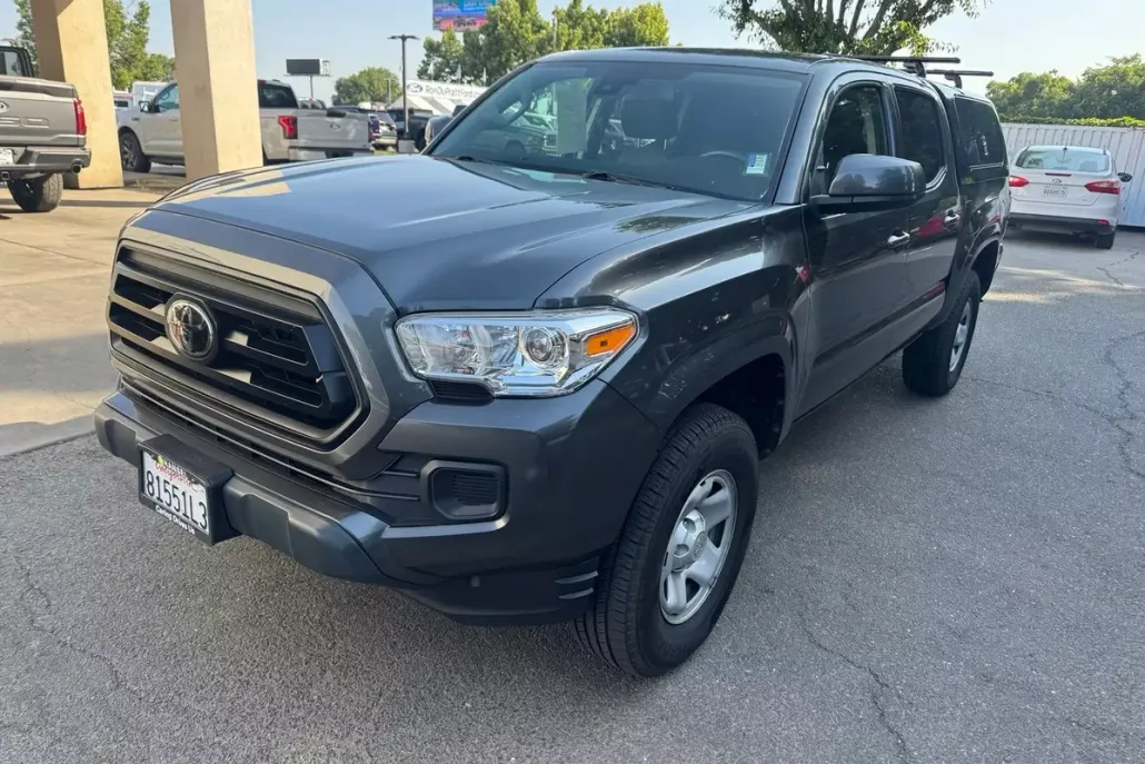 2022 Toyota Tacoma SR V6 photo 1