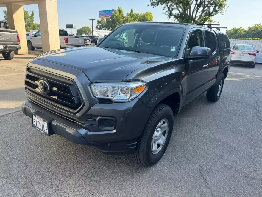 2022 Toyota Tacoma SR V6 photo 1