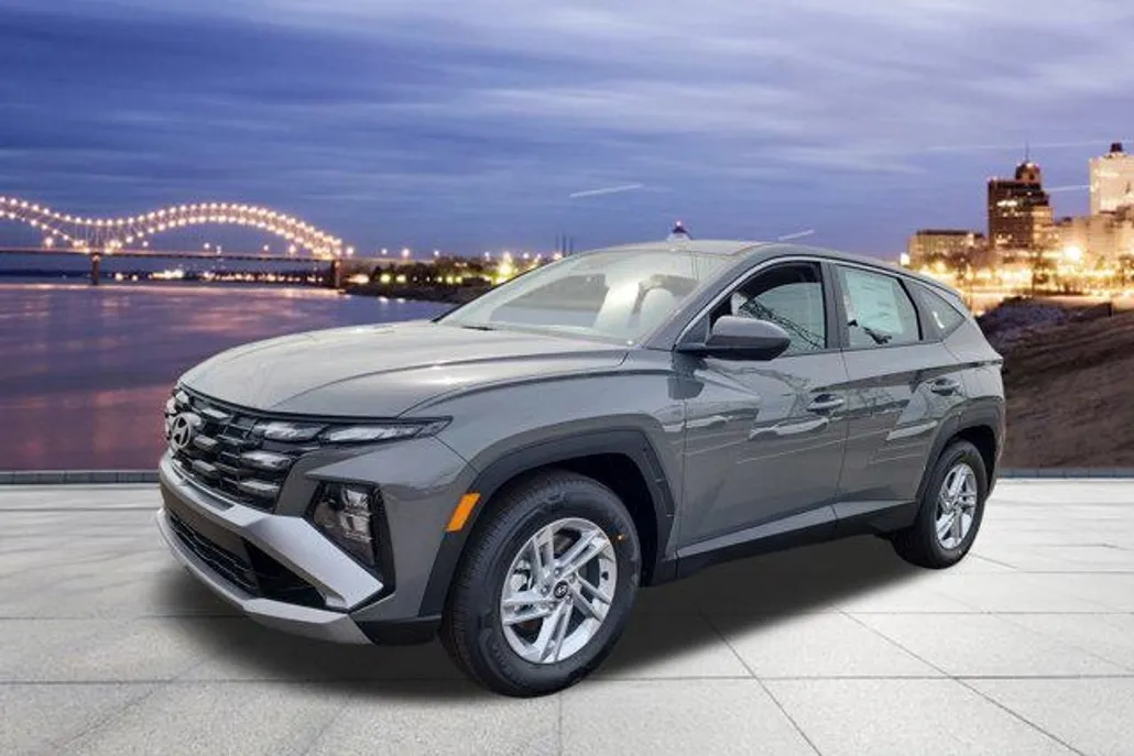 2026 Hyundai Tucson SE photo 1