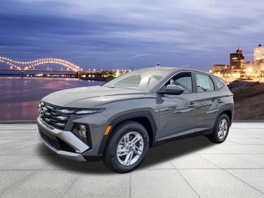 2026 Hyundai Tucson SE photo 1