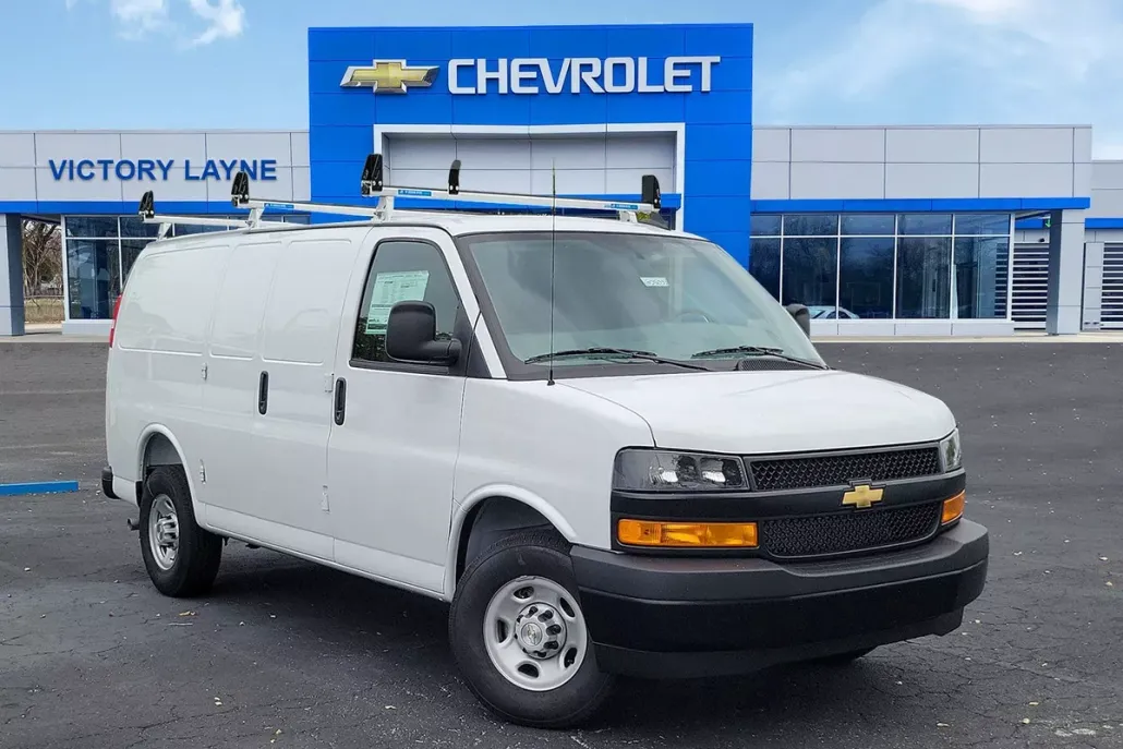 2025 Chevrolet Express Cargo 2500 photo 1
