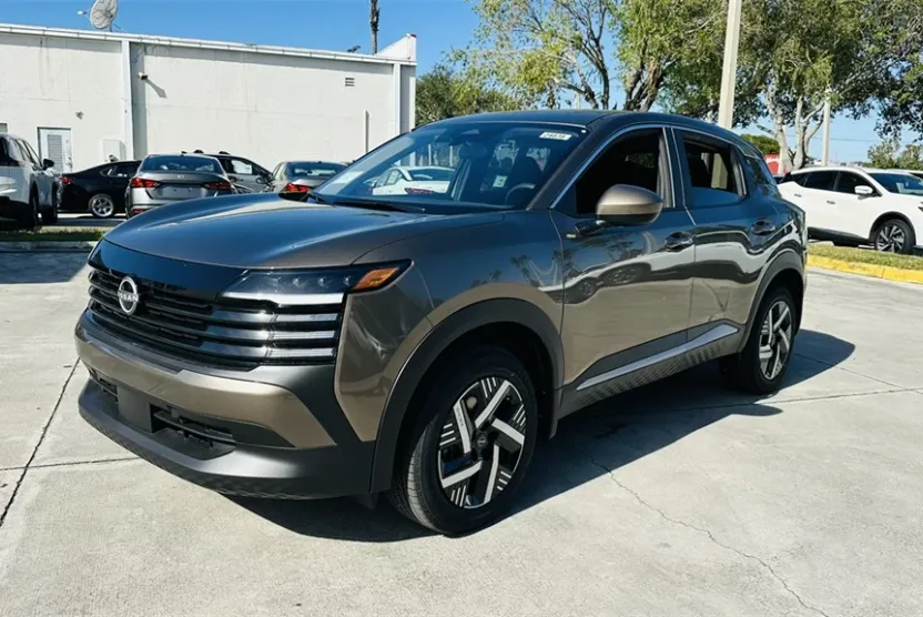 2026 Nissan Kicks SV photo 1