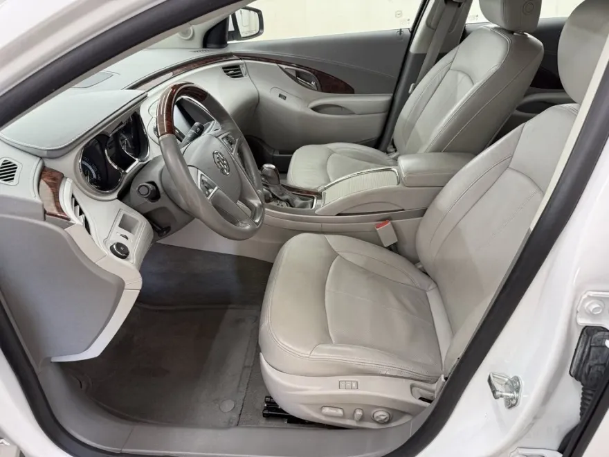 2012 Buick LaCrosse Premium photo 1