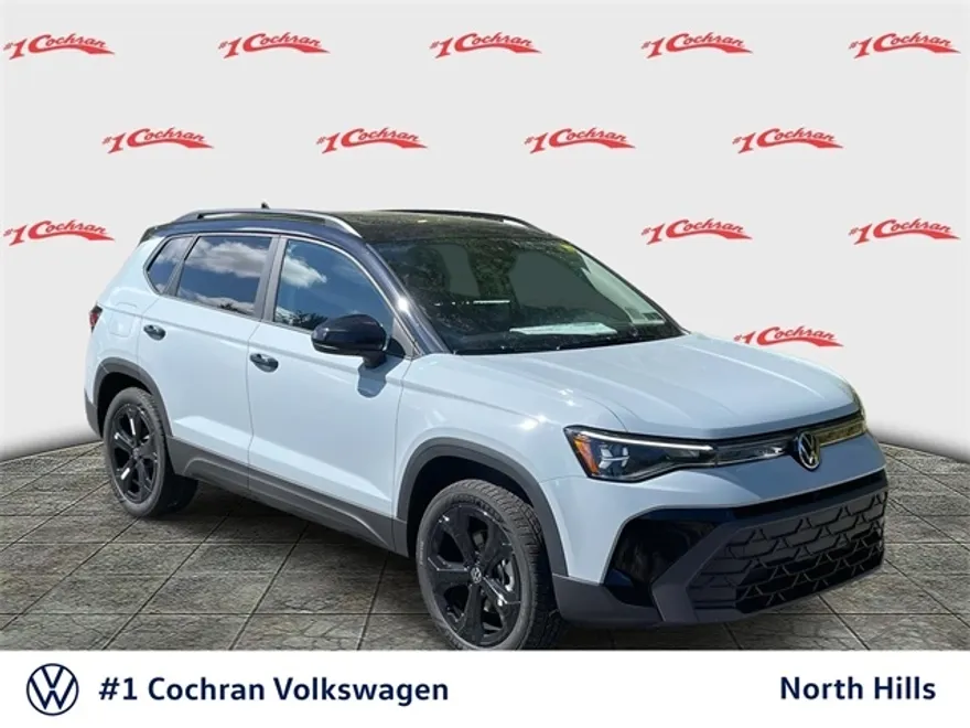 2025 Volkswagen Taos SE photo 1