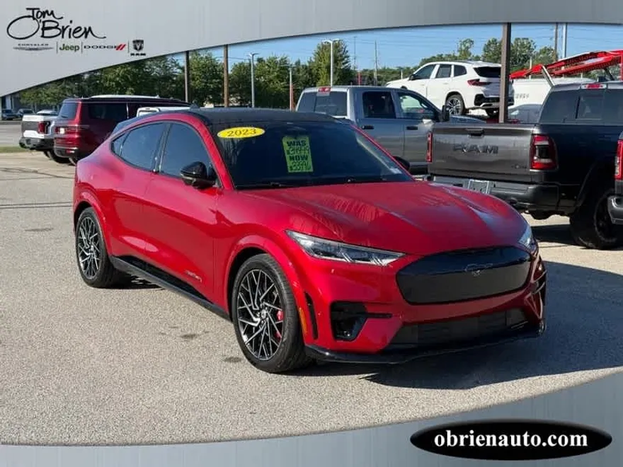 2023 Ford Mustang Mach-E GT photo 1