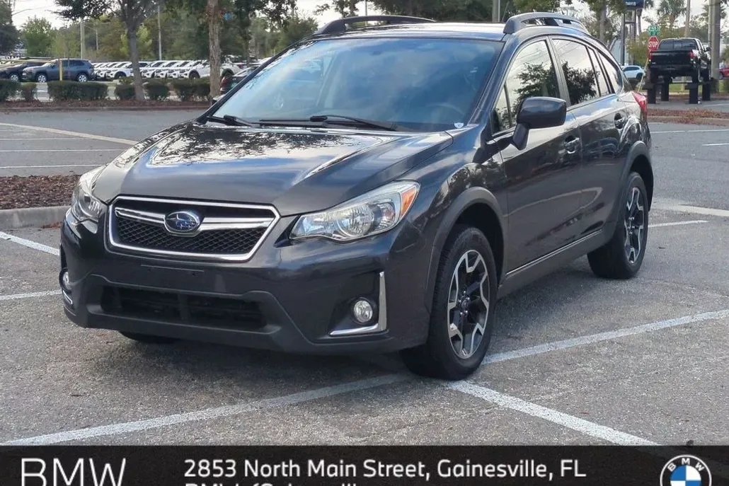 2017 Subaru Crosstrek 2.0i Premium photo 1