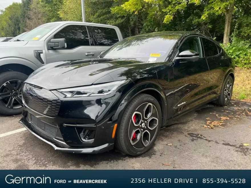 2023 Ford Mustang Mach-E GT photo 1