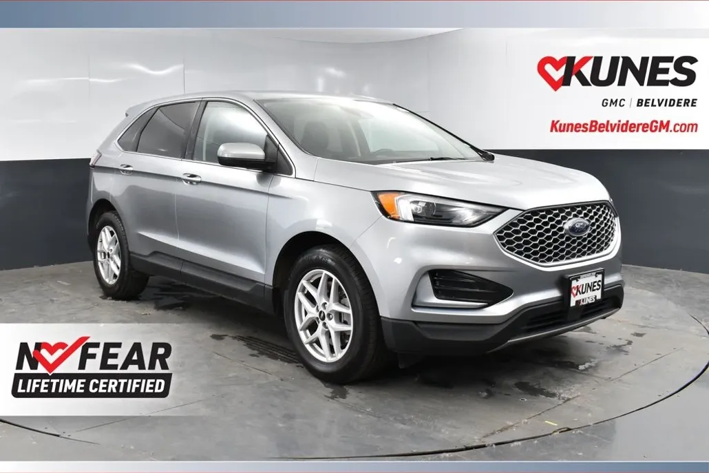 2023 Ford Edge SEL photo 1
