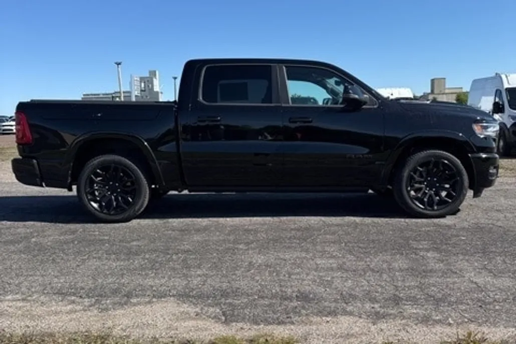 2025 Ram 1500 Limited photo 1