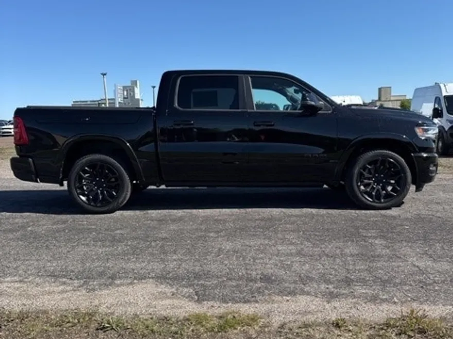 2025 Ram 1500 Limited photo 1