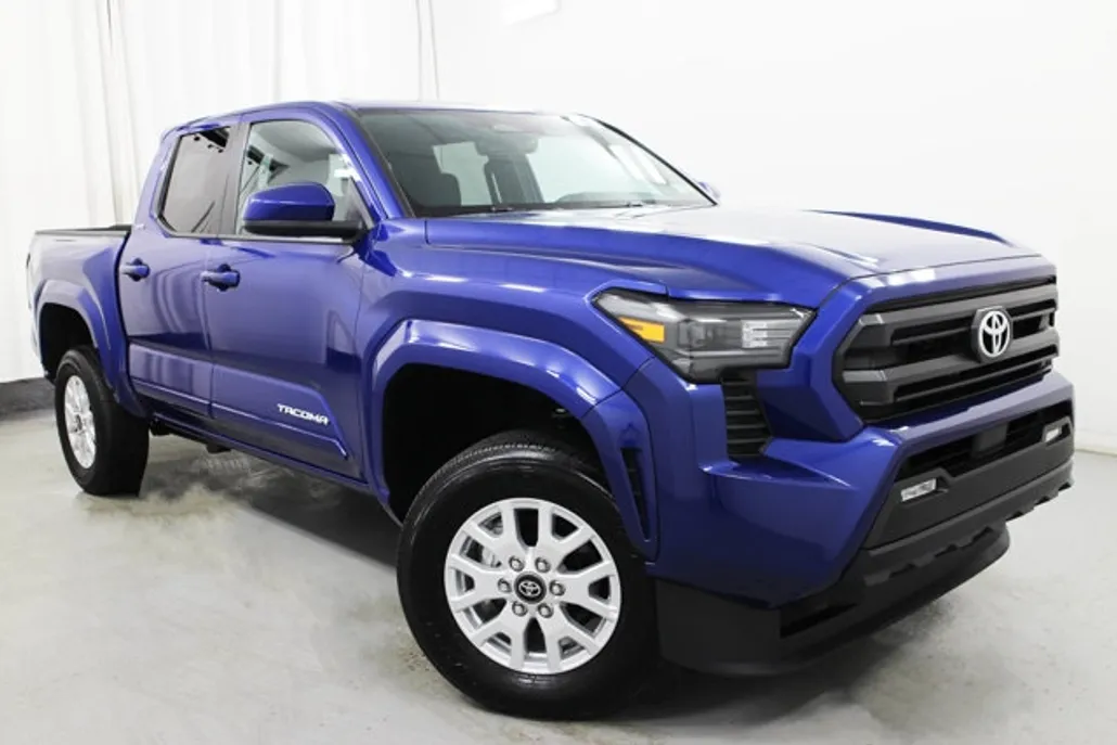 2024 Toyota Tacoma TRD 4x4 photo 1