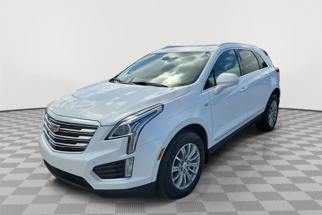 2019 Cadillac XT5 Luxury photo 1