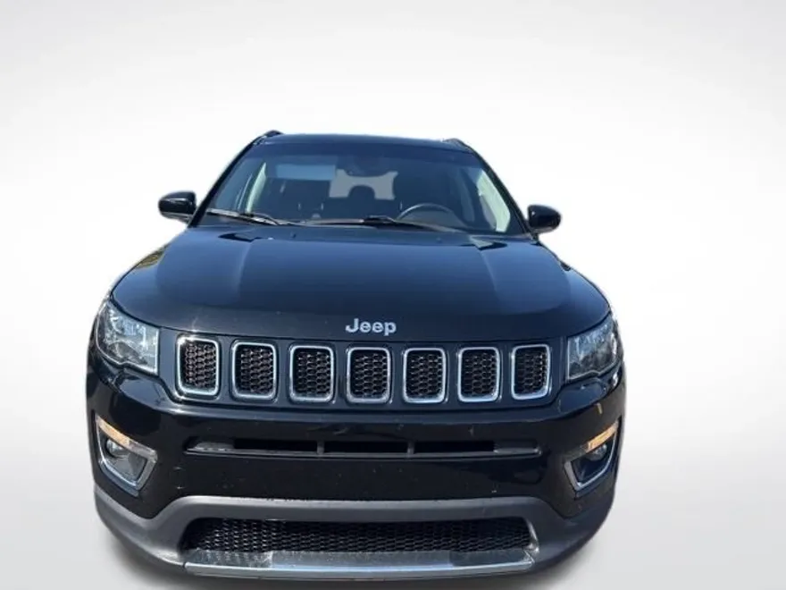2018 Jeep Compass Limited photo 1