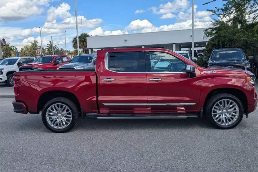 2026 Chevrolet Silverado 1500 High Country photo 1