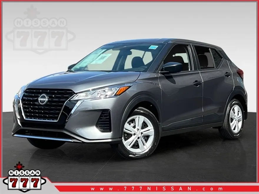 2025 Nissan Kicks Play S photo 1