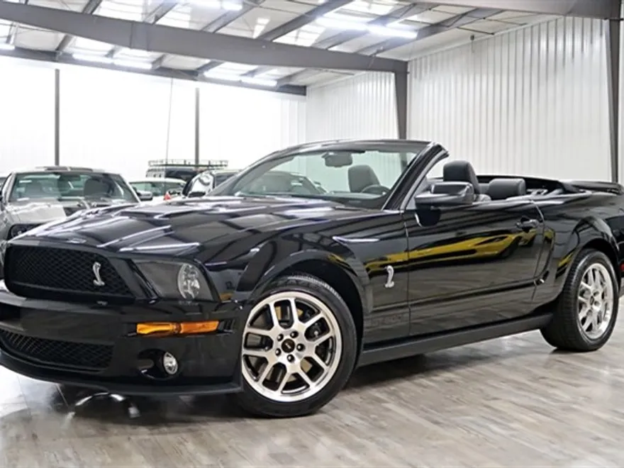 2008 Ford Mustang photo 1