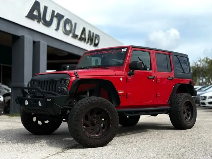 2014 Jeep Wrangler Sahara photo 1