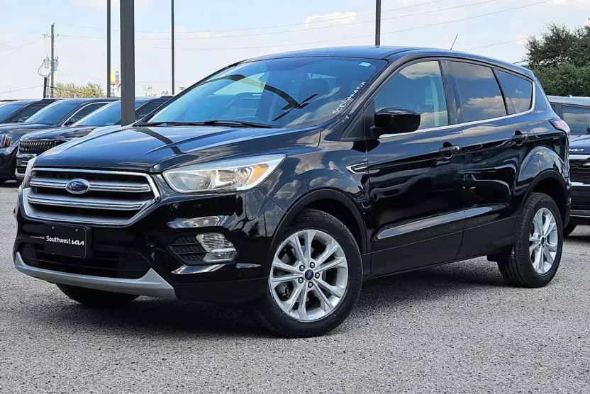2017 Ford Escape SE photo 1