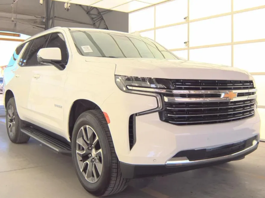 2023 Chevrolet Tahoe LT photo 1