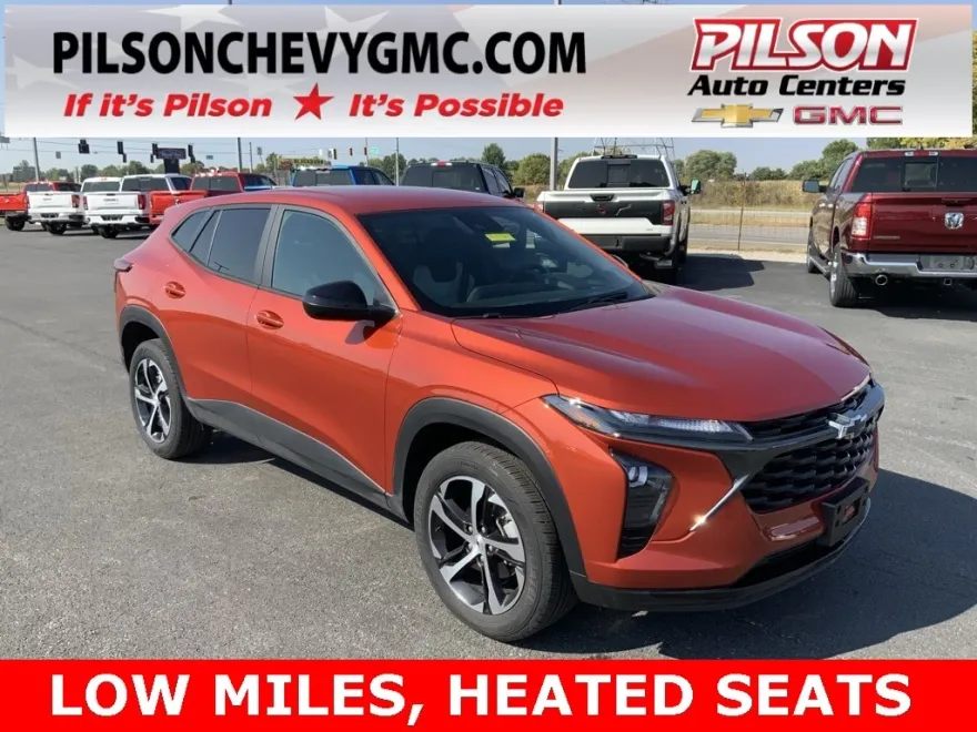 2024 Chevrolet Trax photo 1