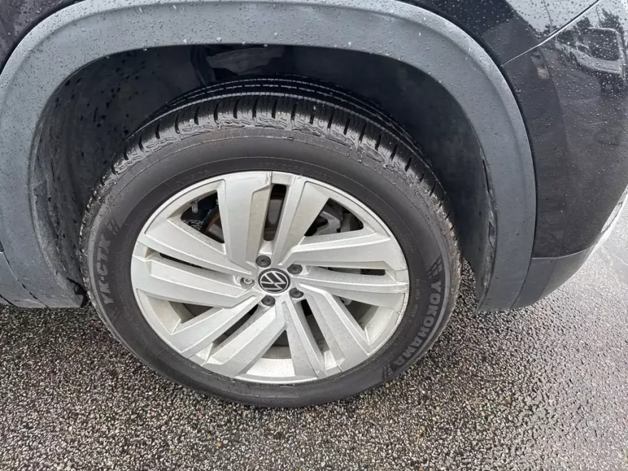 2021 Volkswagen Atlas SEL photo 1