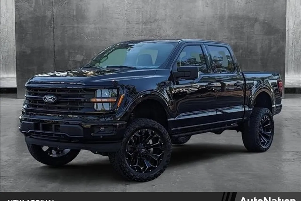 2025 Ford F-150 XLT photo 1
