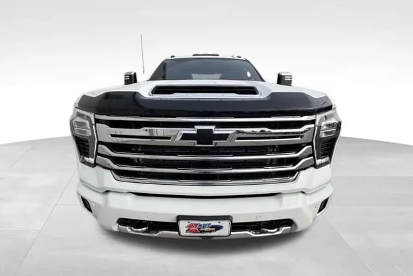 2024 Chevrolet Silverado 2500HD High Country photo 1