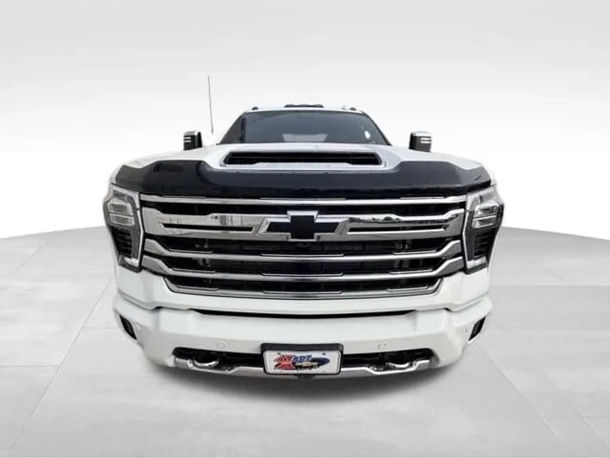 2024 Chevrolet Silverado 2500HD High Country photo 1