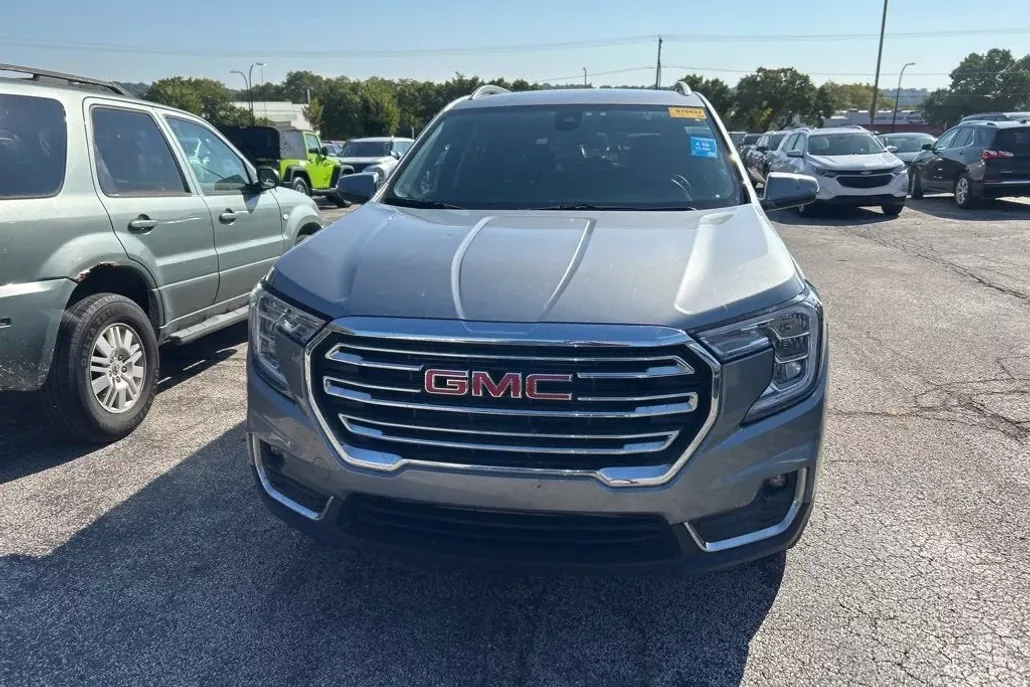 2024 Gmc Terrain SLT photo 1