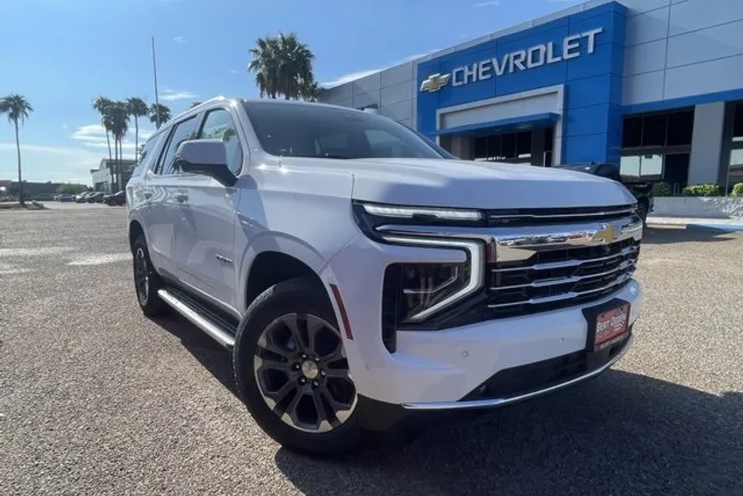 2025 Chevrolet Tahoe LT photo 1