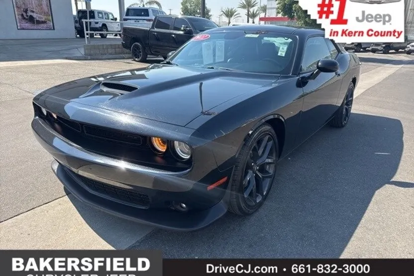 2022 Dodge Challenger GT photo 1
