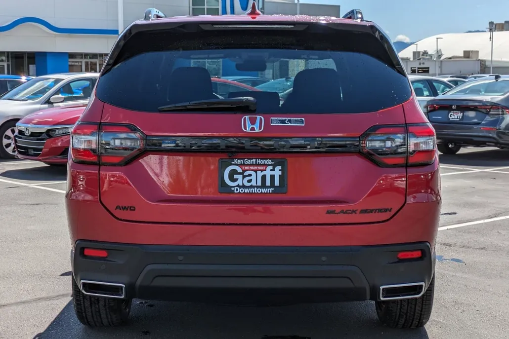 2025 Honda Pilot Black Edition photo 1
