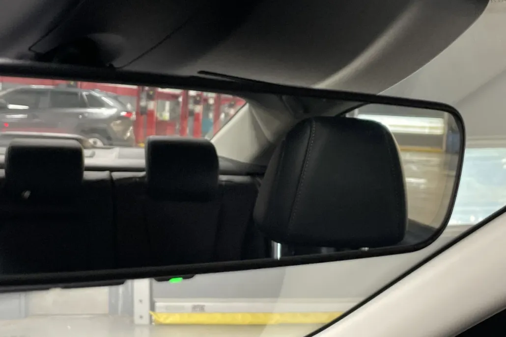 2019 Honda Insight Touring photo 1