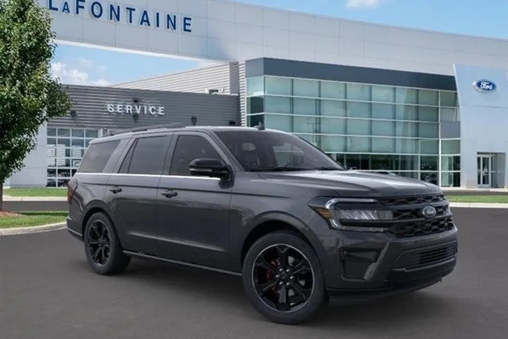 2024 Ford Expedition Limited photo 1