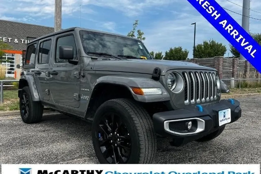 2023 Jeep Wrangler 4xe Sahara photo 1