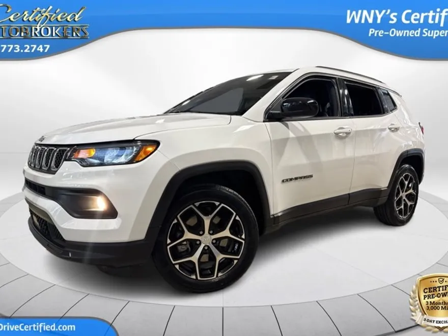 2024 Jeep Compass Latitude photo 1